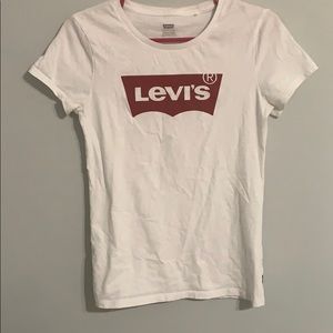 Levi’s T-shirt